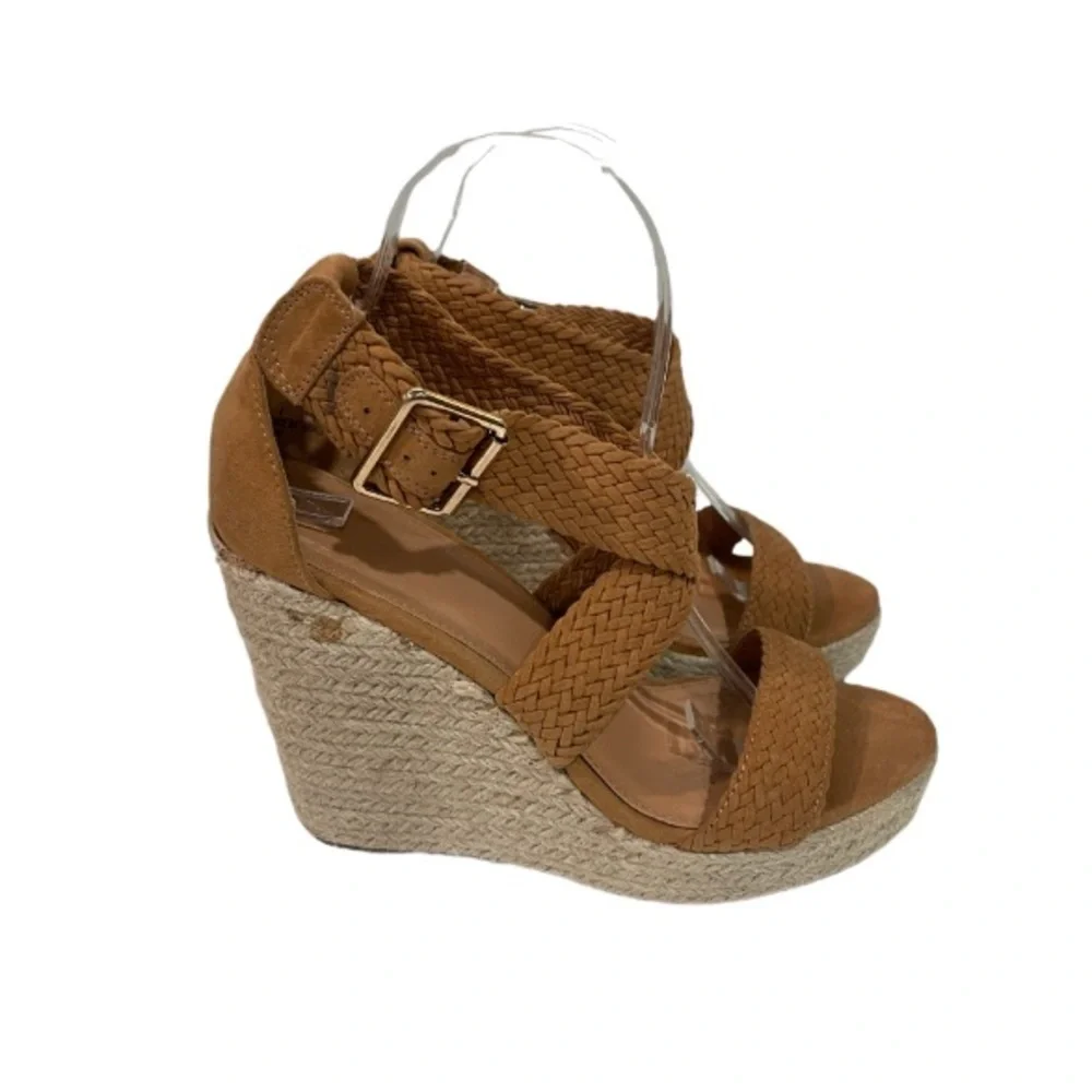 CHARLOTTE RUSSE tan braided open toe platform wedge size 8